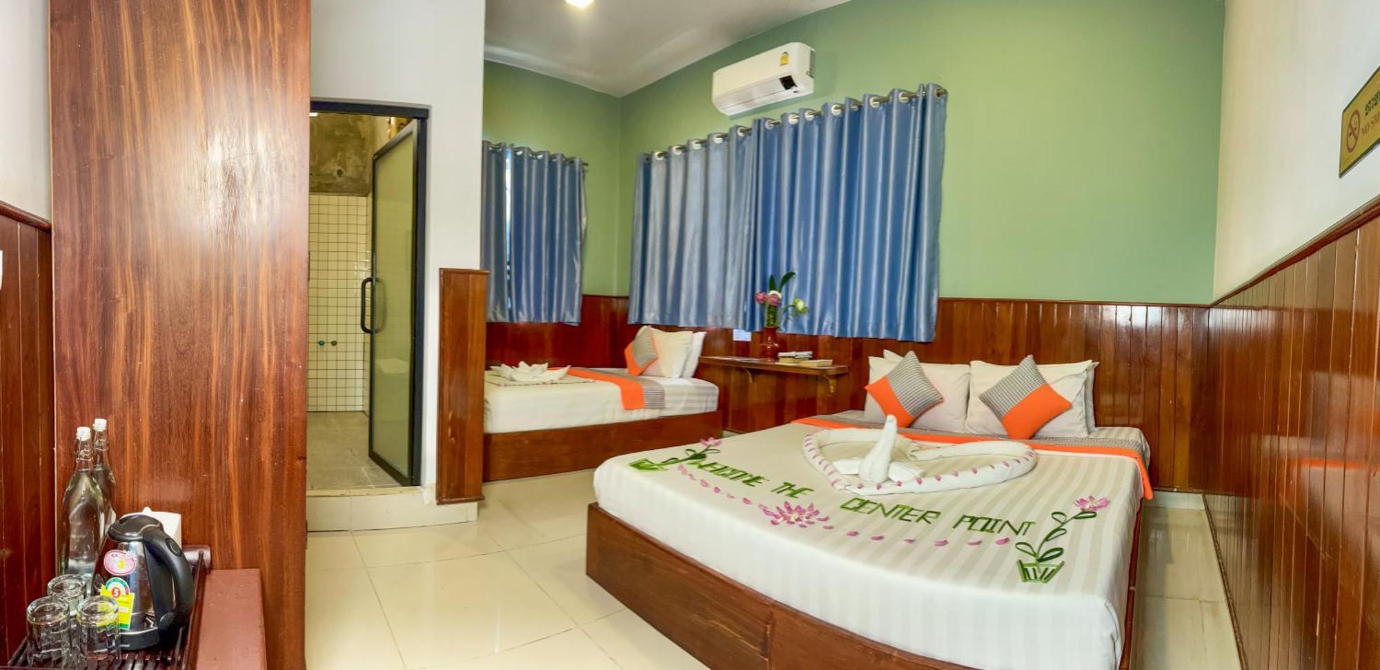 The Center Point Hotel Сием Реап Екстериор снимка