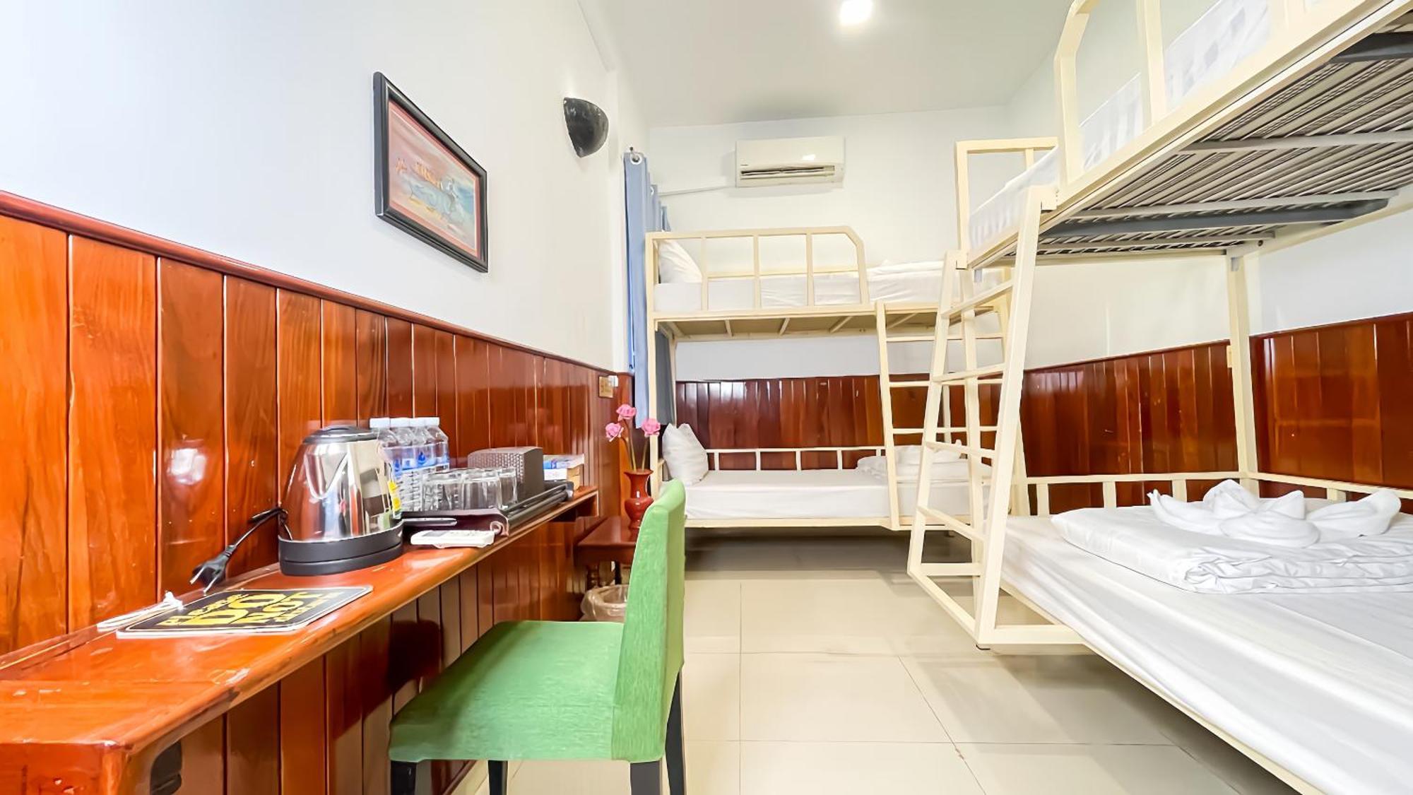 The Center Point Hotel Сием Реап Екстериор снимка